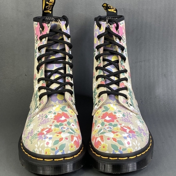 NWT DR. MARTENS SUPERCUTE 1460 FLORAL BOOTS - Picture 7 of 11